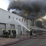 20160427-18u08 GB 008 Zeer grote brand Industriestraat